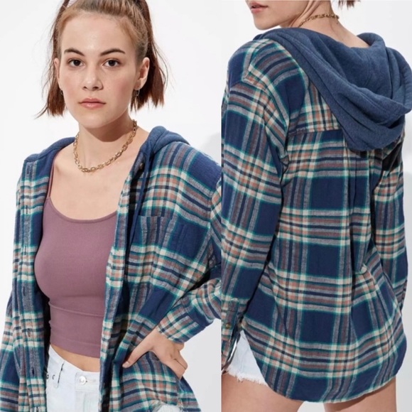 Ae Plaid Flannel Hooded Button Up Shirt 